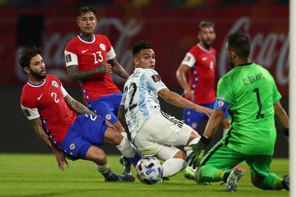 Lautaro Martinez, goleador del ciclo Scaloni, tuvo un segundo tiempo mejor que el primero. Como el equipo.