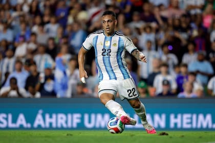 Lautaro Martínez iría como titular en el inicio del Mundial, con la selección argentina