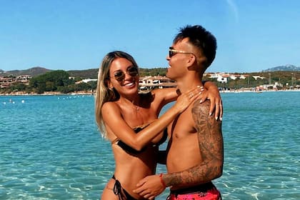 Lautaro Martínez y Agustina Gandolfo