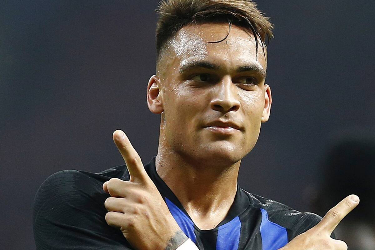 Lautaro Martinez y su clásico festejo, ahora en Italia