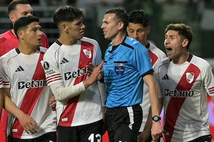 Lautaro Rivero, pura personalidad, en un encuentro copero