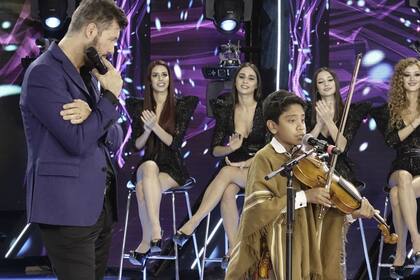 Lautaro se destacó en su voz y al violín