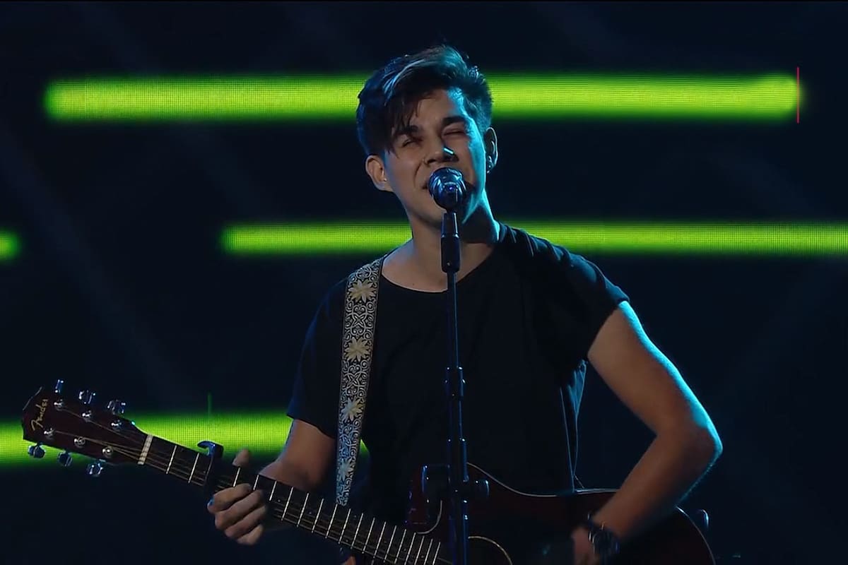 Lautaro y una versión impecable de "Barro tal vez".