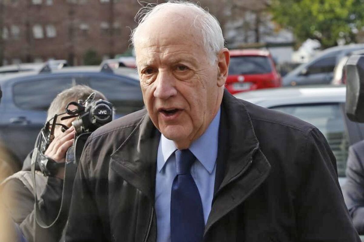 Lavagna al llegar a Comodoro Py para declarar sobre la supuesta oferta millonaria para que bajara su candidatura