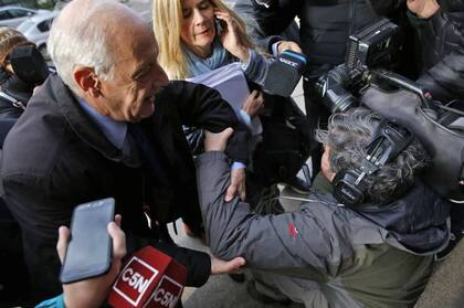 Lavagna al llegar a Comodoro Py para declarar sobre la supuesta oferta millonaria para que bajara su candidatura