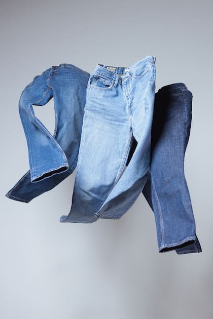 Lavar excesivamente los jeans puede dañar la tela