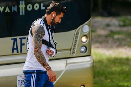 Lavezzi viajó a Nueva York para ser operado este viernes