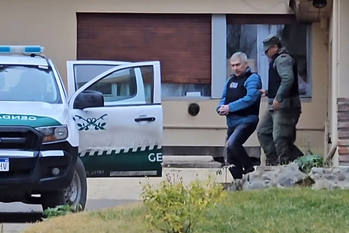 Lázaro Báez, cuando fue trasladado desde El Calafate al penal de Río Gallegos; actualmente, está preso en Ezeiza