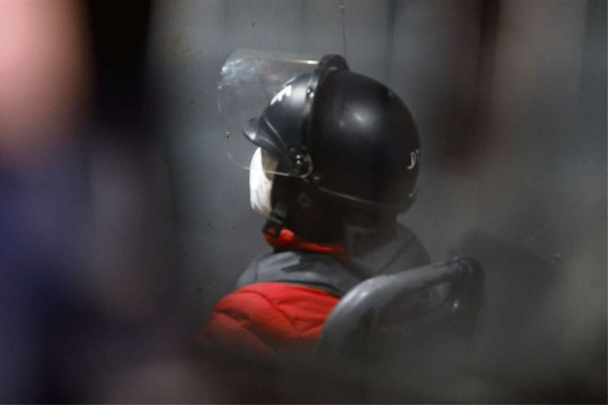 Lázaro Báez, dentro de la camioneta del Servicio Penitenciario, en el acceso al country Ayres del Pilar