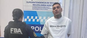 Callejero Fino recibió prisión domiciliaria y se reencontró con su familia