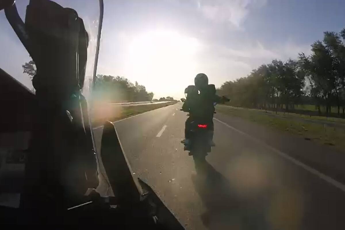 Le intentaron robar la moto a punta de pistola en la ruta 8, aceleró y se escapó