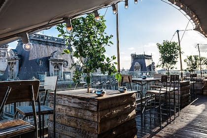 Le Perchoir, Paris