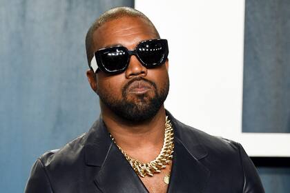 Le prohíben a Kanye West tocar en los Grammy debido a su comportamiento en redes sociales