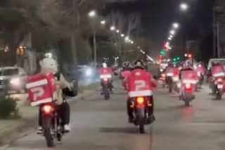 Un grupo de repartidores se unió para ir a recuperar la moto que le habían robado a un colega