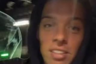 Le sacaron la licencia de conducir a Santiago Maratea por grabarse con el celular mientras manejaba