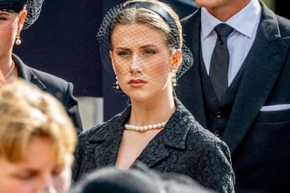 Leah Behn en el funeral de su abuelo, el rey Harald V de Noruega