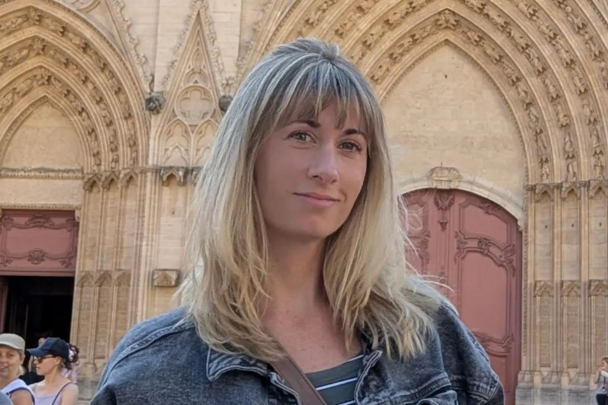Leah Young dejó Dallas en 2015 y, después de vivir en varios países, se instaló en Lyon, Francia, donde asegura haber encontrado un lugar que siente como su hogar
