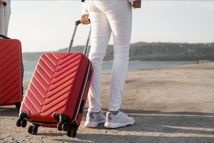 Leah Young dejó Texas en 2015 y vivió en varios países antes de instalarse en Lyon, Francia, donde asegura que encontró una vida más feliz y accesible