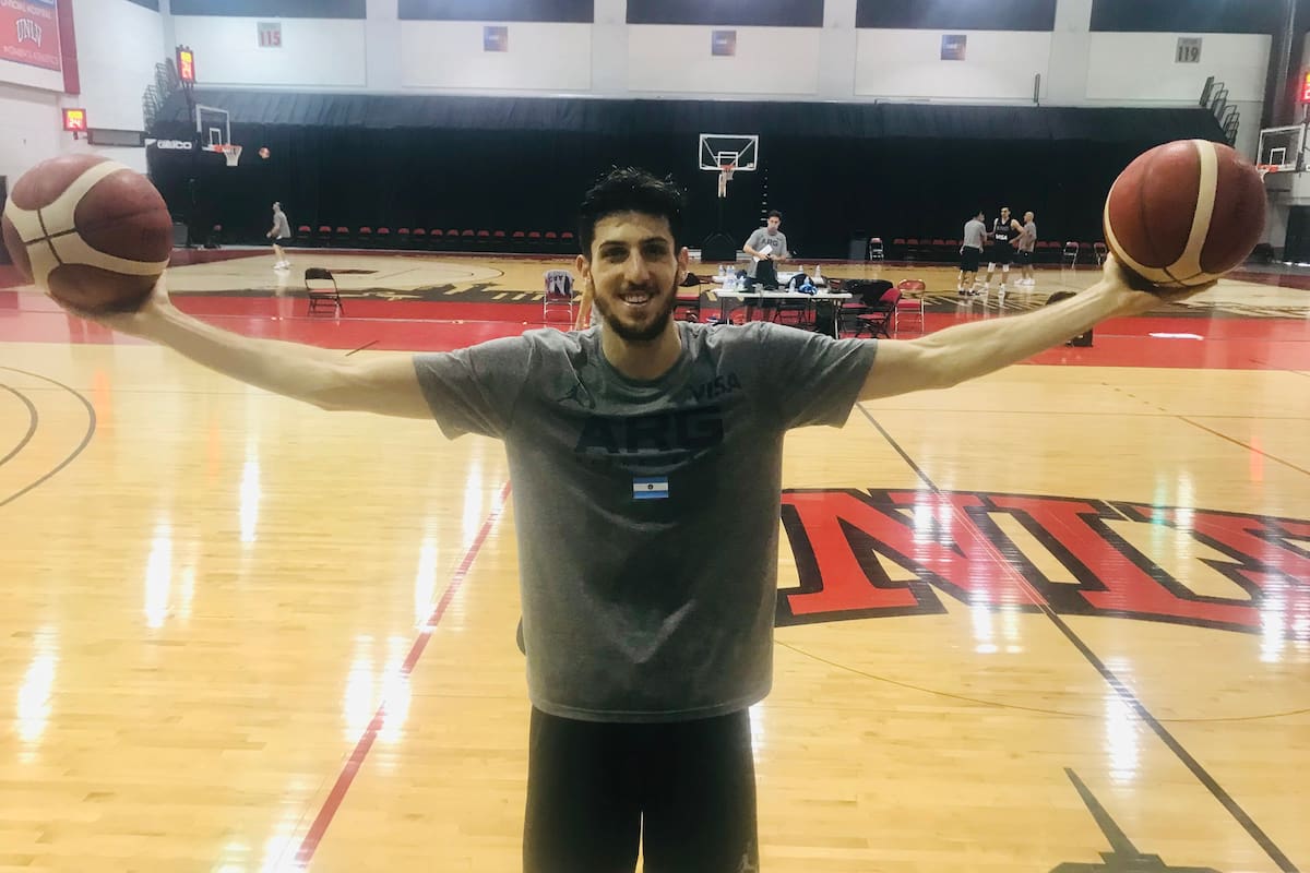 Leandro Bolmaro en Las Vegas, en la preparación de la selección nacional rumbo a los Juegos Olímpicos de Tokio 2020