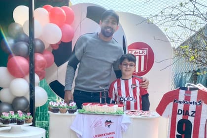Leandro Díaz le cumplió el sueño a Joaquín y asistió a su cumpleaños (Foto: Gentileza Familia Di Gerónimo)
