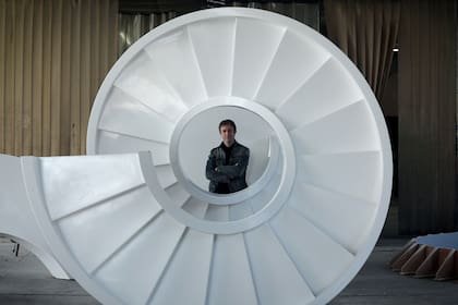 Leandro Erlich y su Escalera horizontal