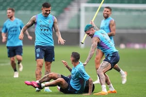 Leandro Paredes, Ángel Di María y Rodrigo De Paul