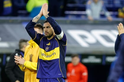 Leandro Paredes, capitán de Boca, pide perdón por la eliminación de Boca en la fase de grupos de la Copa Libertadores tras perder con Universidad Católica por 1-0