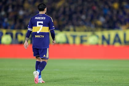 Leandro Paredes con la nueva camiseta de Boca