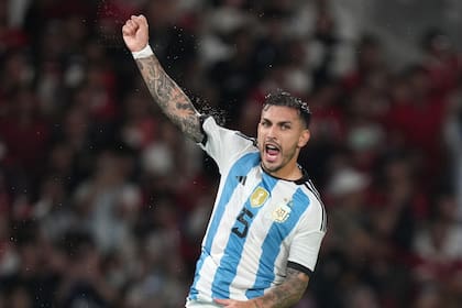 Leandro Paredes es uno de los suplentes en la selección argentina que habitualmente ingresa al campo de juego