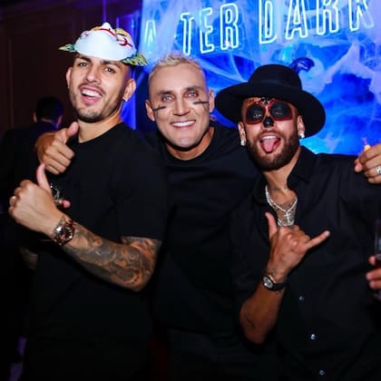 Leandro Paredes, Keylor Navas y Neymar Jr. posaron juntos en la fiesta de Halloween del PSG