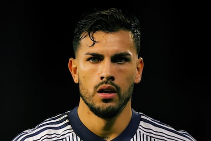 Leandro Paredes no jugará ante Gimnasia de Mendoza porque sufrió una molestia muscular ante Vélez