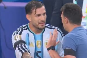 Scaloni habló sobre la charla con Paredes en el partido contra Suiza: "La traducción está extraña"