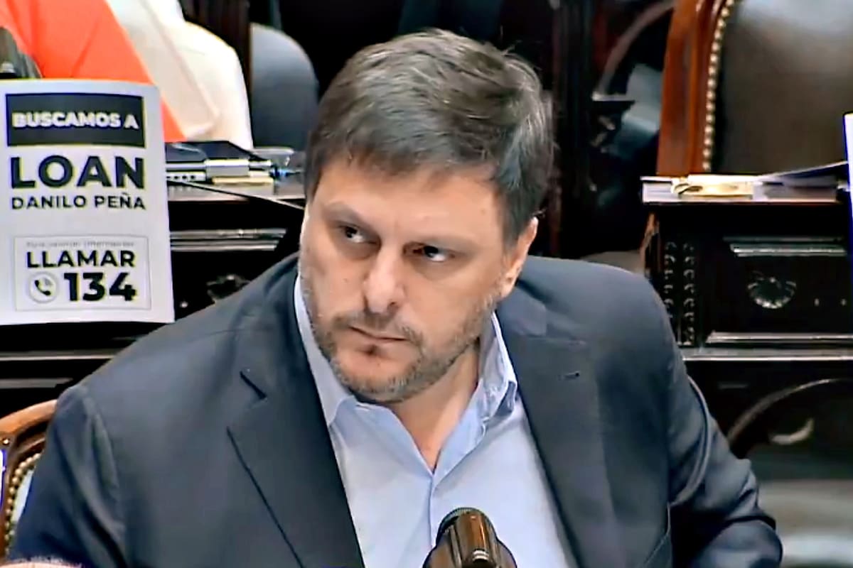 Leandro Santoro, cabeza de la lista del PJ porteño