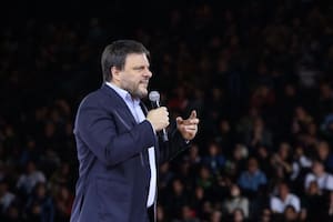 Leandro Santoro en el acto en el Luna Park