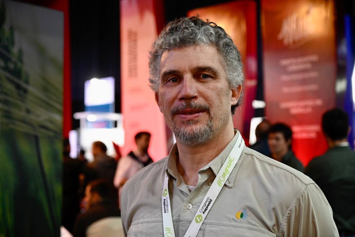 Leandro Winkelmann llegó desde Mendoza al Congreso de Aapresid en Rosario