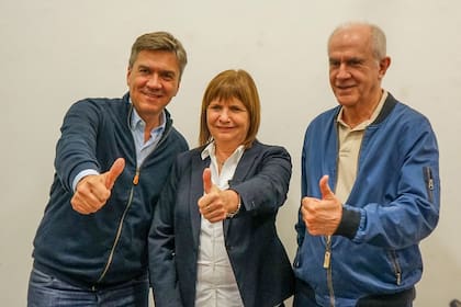 Leandro Zdero, Patricia Bullrich y Roy Nikisch
