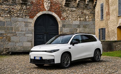 Leapmotor C10