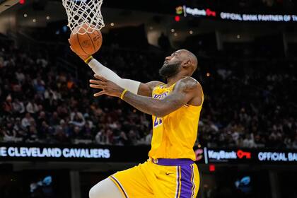 LeBron James iniciará otra campaña de playoffs en su inmensa carrera en la NBA: Los Angeles Lakers recibirá a Houston Rockets.