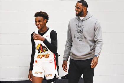 LeBron James Jr., a los 14 años ya acapara la atención de todos