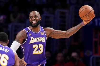 LeBron James vuelve para su 21er Juego de Estrellas y sigue en el foco de la NBA a los 41 años