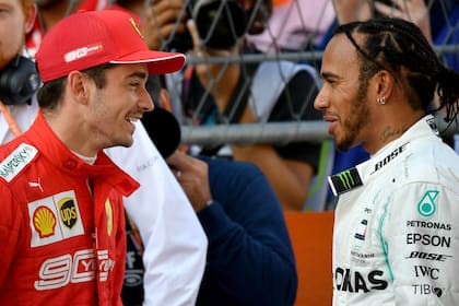 Leclerc y Hamilton: buena onda entre el piloto del momento y el campeón que busca su sexto título mundial