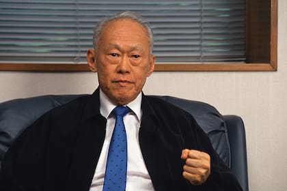 Lee Kwan Yew (1923-2015)