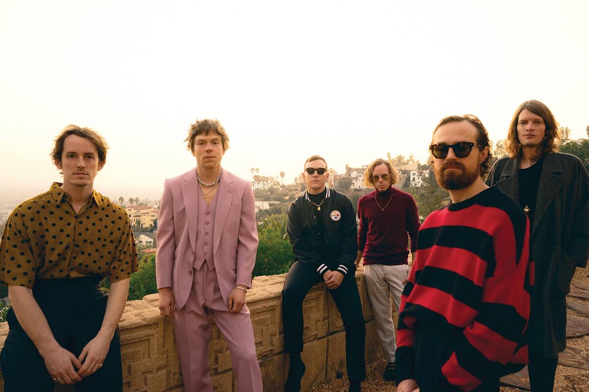 Leé la reseña del quinto disco de la banda, Social Cues