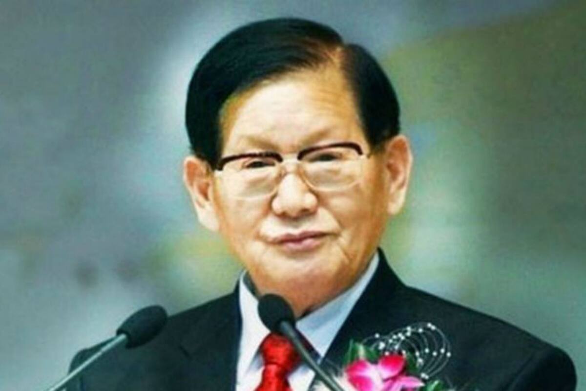 Lee Man-hee es visto como un nuevo Mesías por los creyentes de la secta