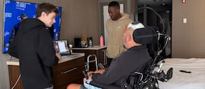 Un hombre con ELA recibió un implante cerebral de Neuralink: "Parece ciencia ficción, pero funciona"