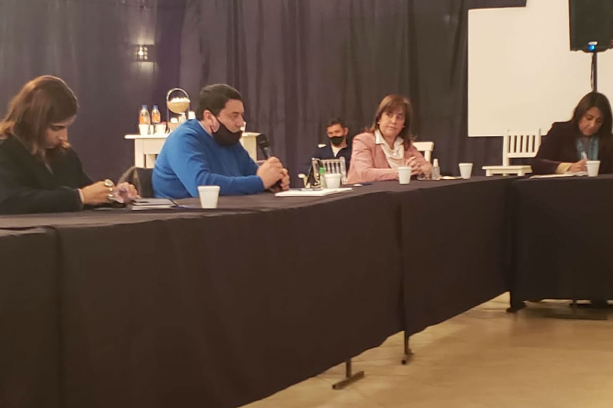 Legisladores cordobeses, en la reunión con productores