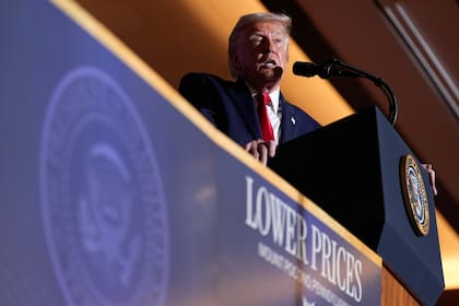 Legisladores votan para anular orden de Trump y restaurar derechos sindicales de burócratas