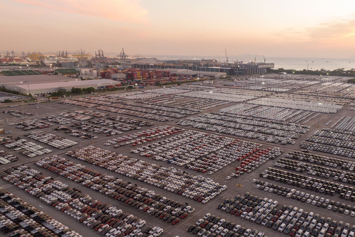 Lejos de fragmentarse, la industria se ordena en plataformas que combinan volumen, tecnología y expansión global.