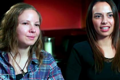 Lena y Beatriz, durante una entrevista en la que revelaron detalles escabrosos de su experiencia