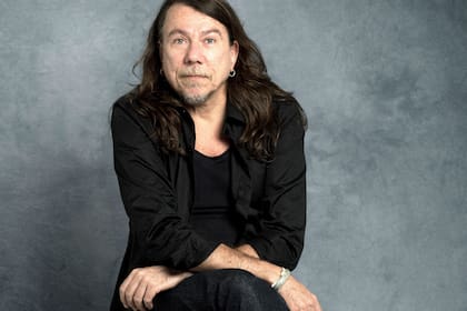 El cantautor Lenine vuelve a la Argentina para presentar su flamante disco Em Trânsito